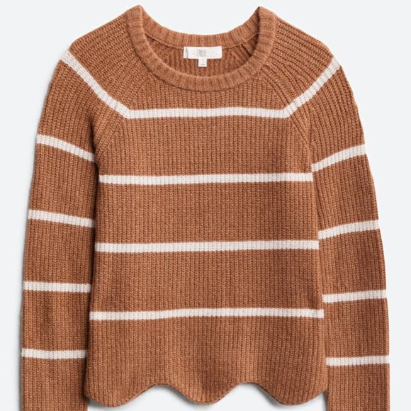 Scallop Cropped Sweater | Size M | Gold with Cream Stripes - Picture 3 of 3